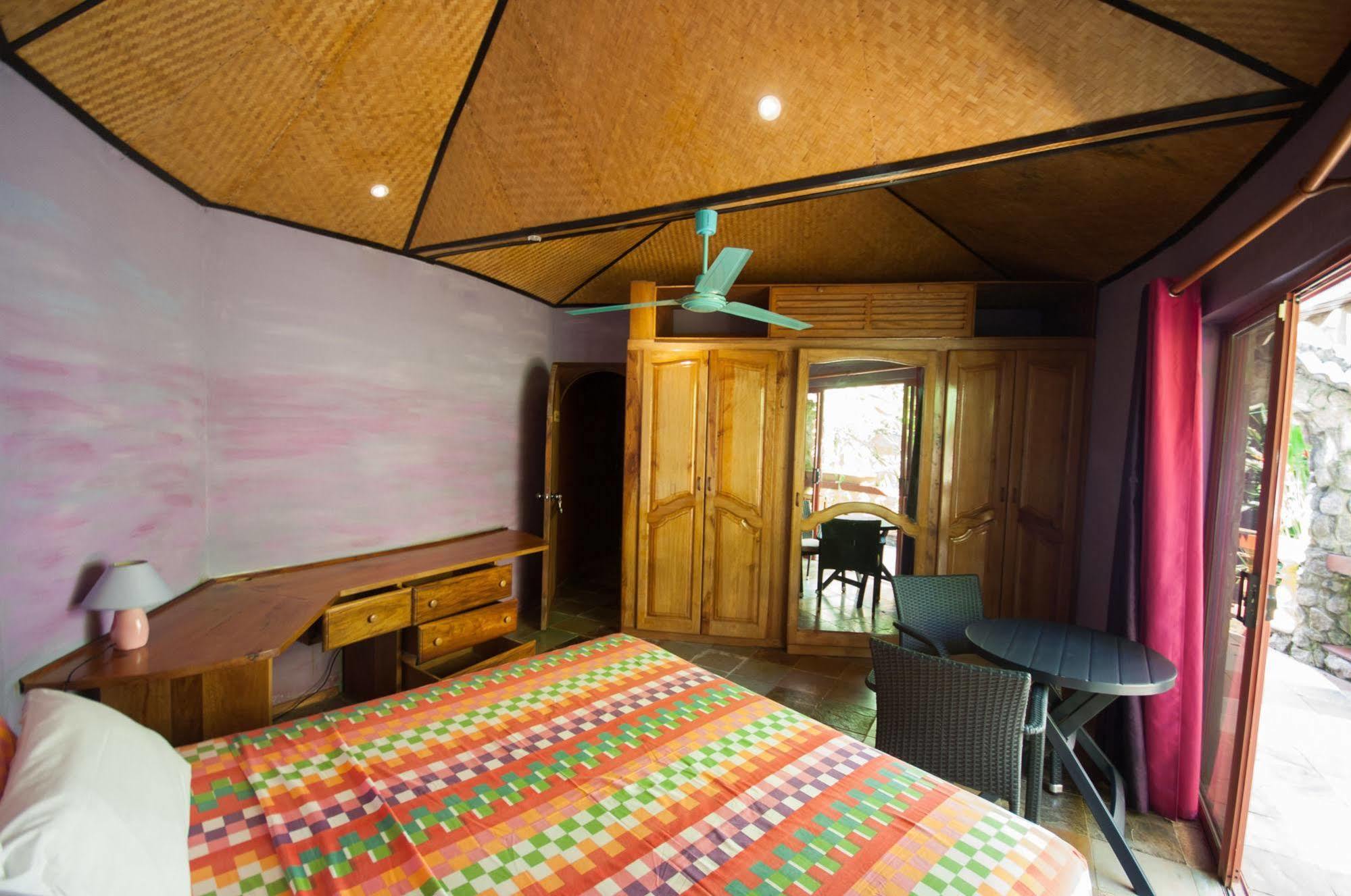 Le Triskell - Guest House Anse aux Pins Buitenkant foto